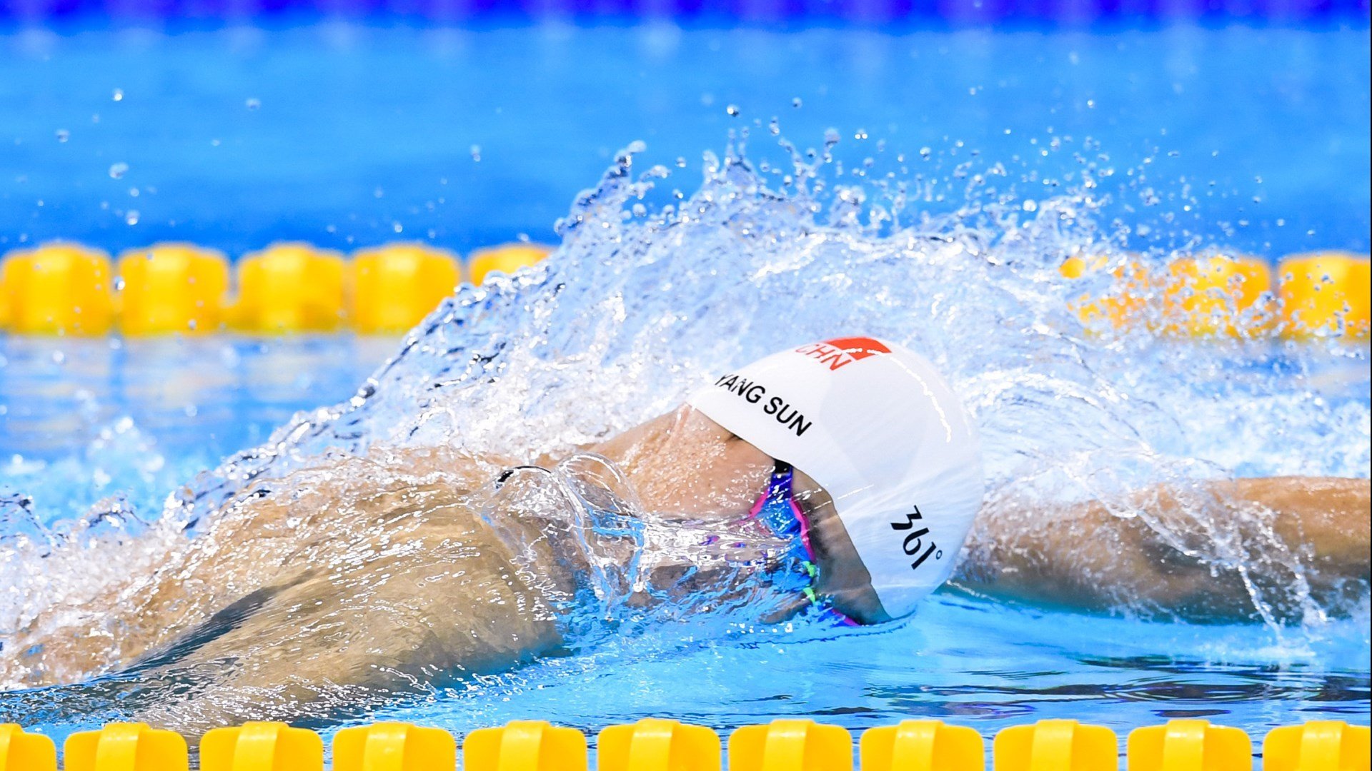 范弗利特压制级发挥，雄鹿掀翻浙江队，一场战术与意志的胜利